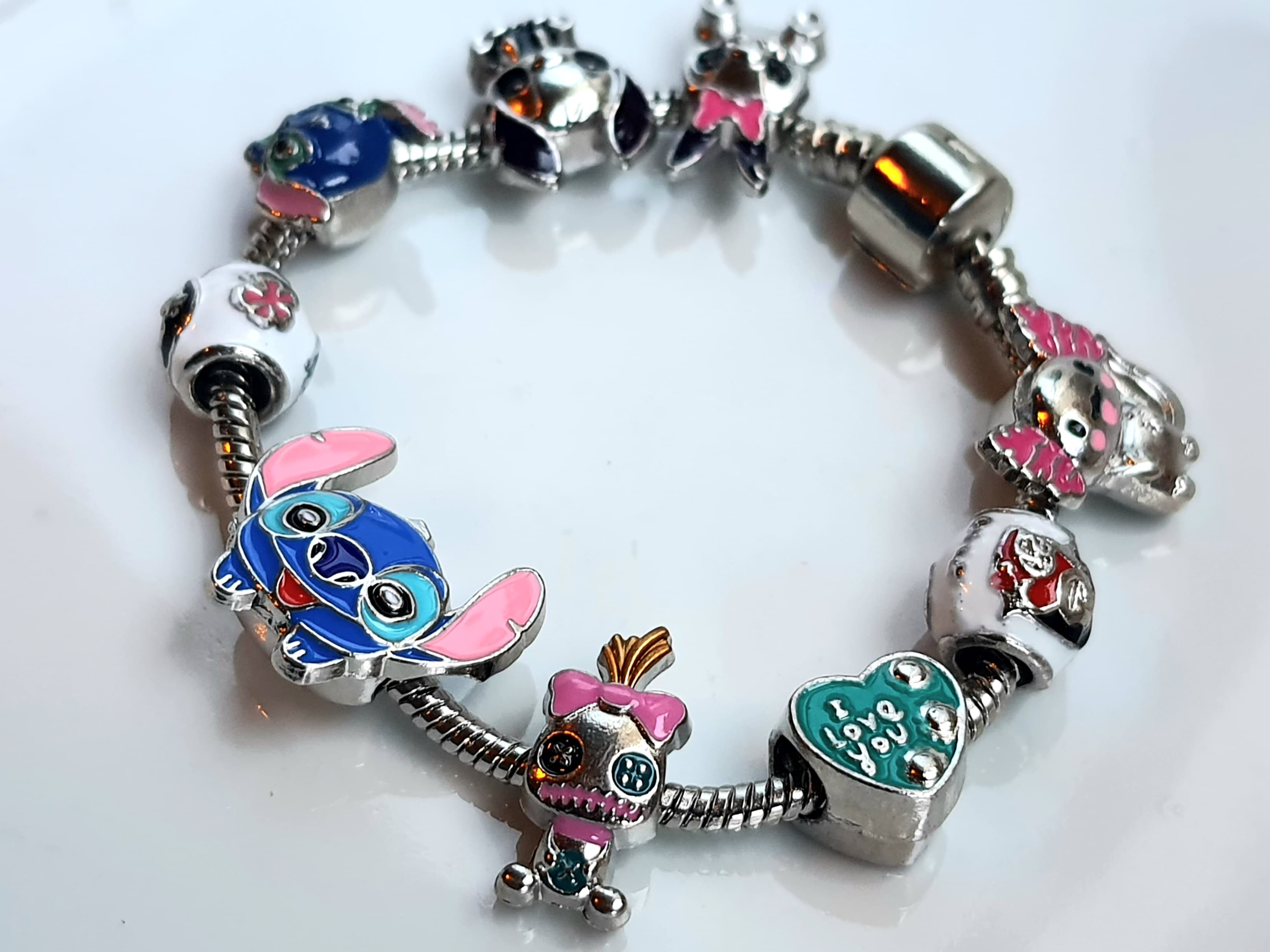 Bransoletka z charm's "Stitch"